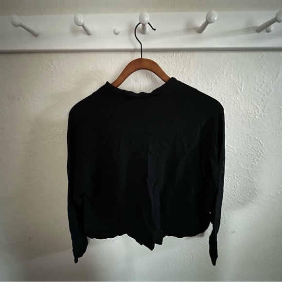 Pop linen crop pullover - Picture 2 of 3